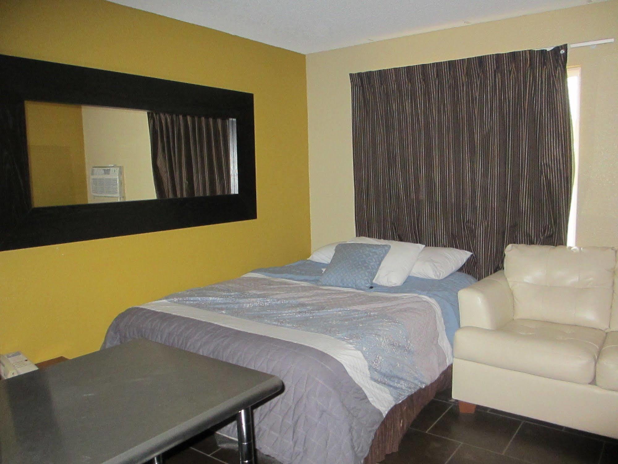 Riverside Suites North Mankato Bagian luar foto