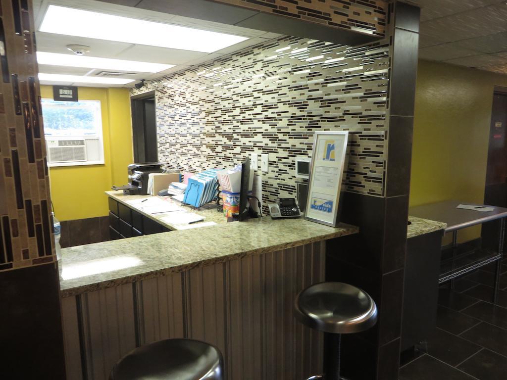 Riverside Suites North Mankato Bagian luar foto